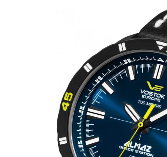 Vostok Europe Almaz NH35A320C257 4