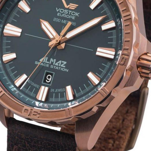 Vostok Europe Almaz NH35A320O507 2