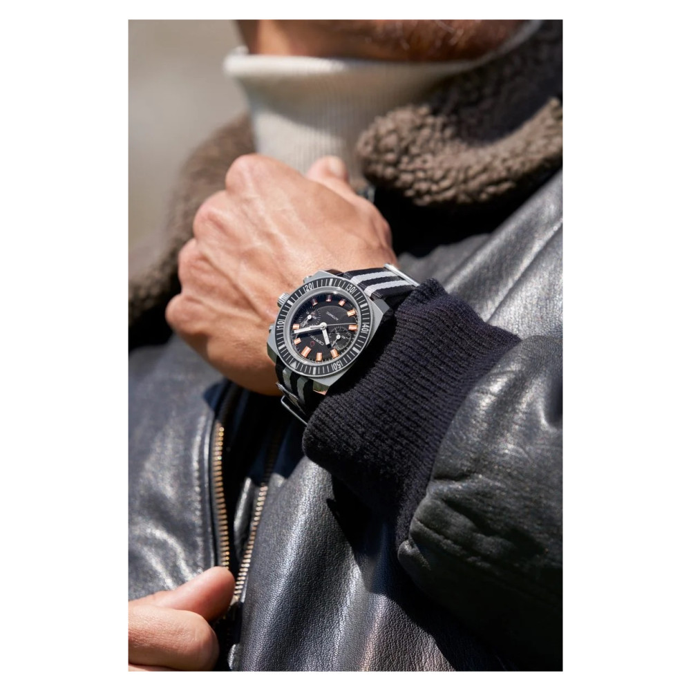 Certina DS CHRONOGRAPH AUTOMATIC C040.462.36.041.00 - zegarek męski 2