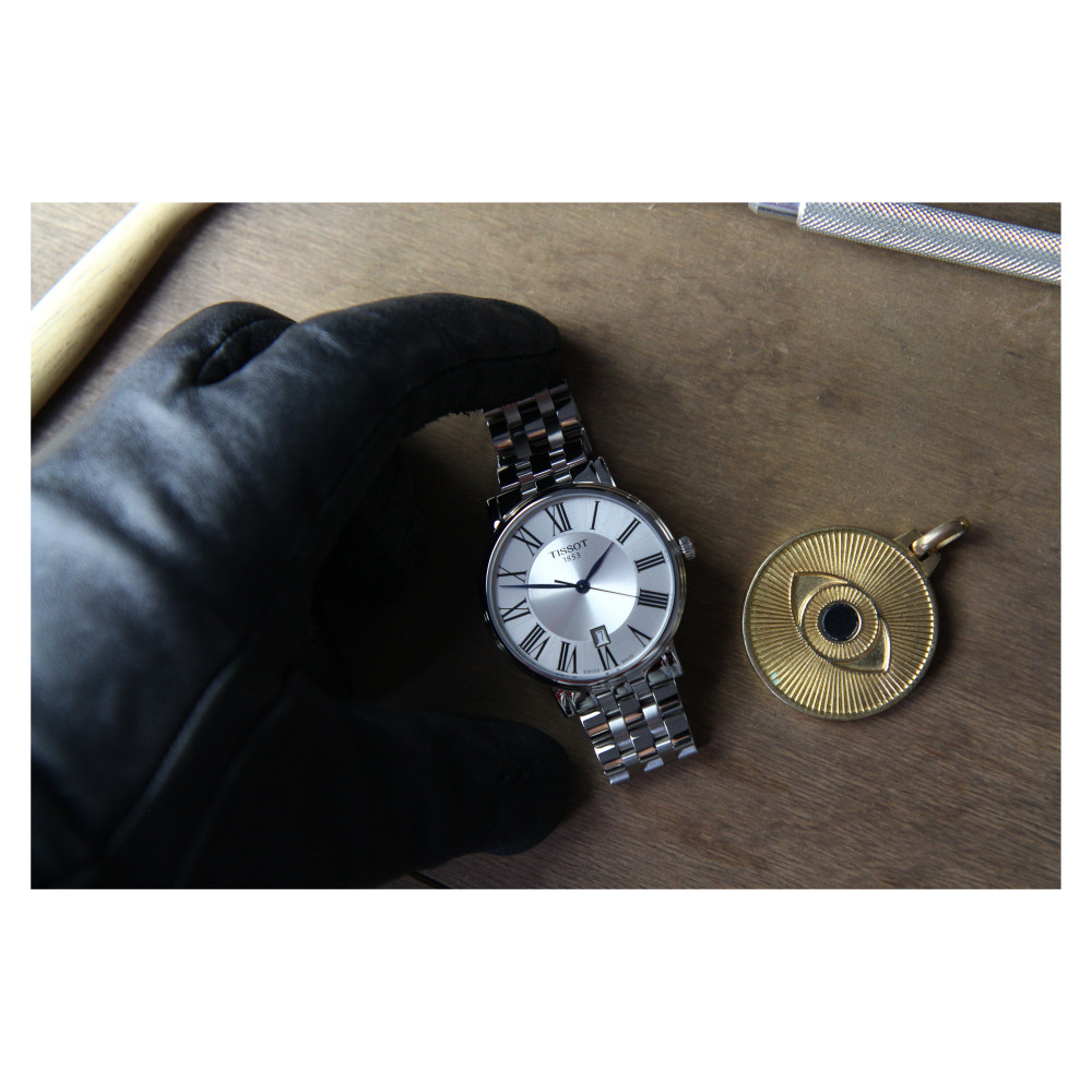 Tissot CARSON T1224101103300 3