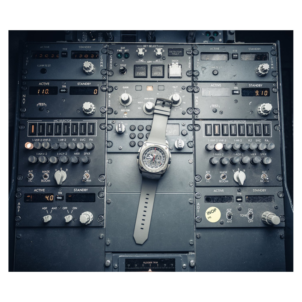 Aviator M.2.30.7.221.6 MIG-29 SMT Chrono - zegarek męski 13