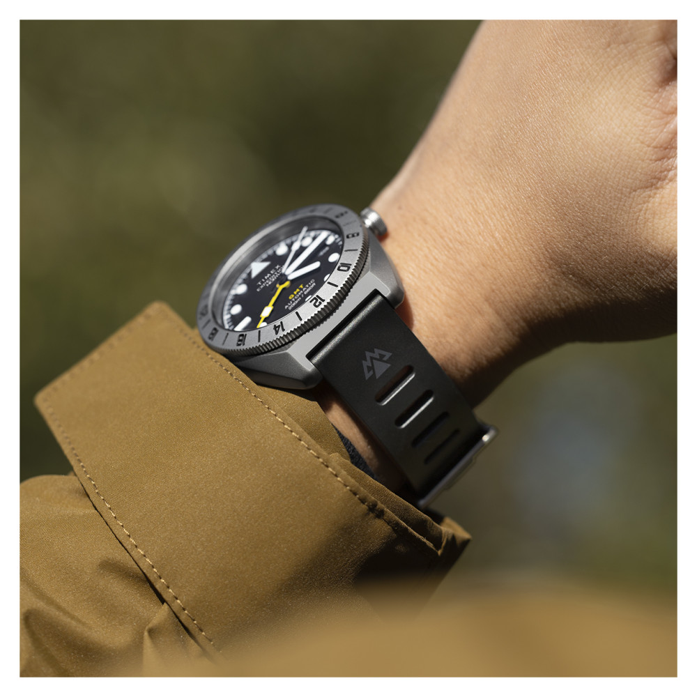 Timex TW2W53000 Expedition GMT Titanium Automatic 41mm - zegarek męski 25