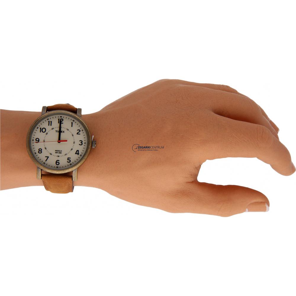 Timex Classic T2P220 9